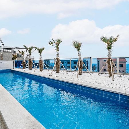 ג'גו Ddosi Aewol Pool Villa מראה חיצוני תמונה