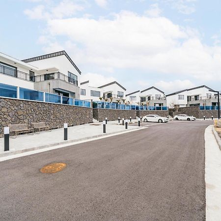 ג'גו Ddosi Aewol Pool Villa מראה חיצוני תמונה