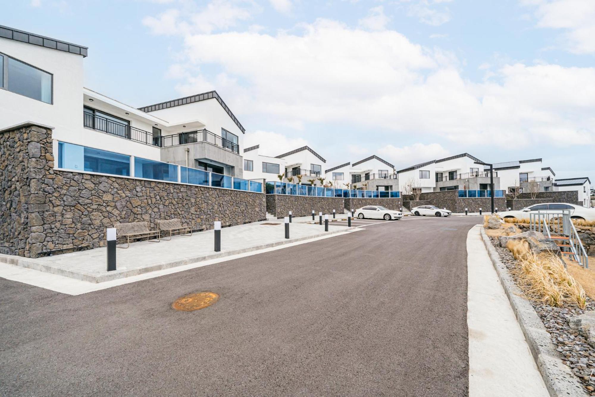 ג'גו Ddosi Aewol Pool Villa מראה חיצוני תמונה